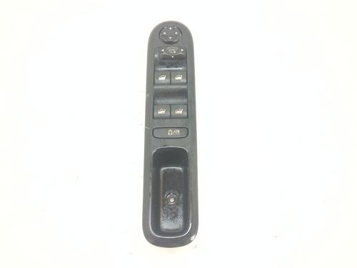 Used Left front window switch Left front window switch PEUGEOT 3008 I MPV (0U_) 2.0 HDi Hybrid4 (163 hp) 33927272 33927272