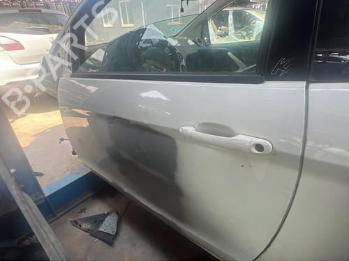 Used Left front door FORD KA (RU8) 1.2 (69 hp) 28077734