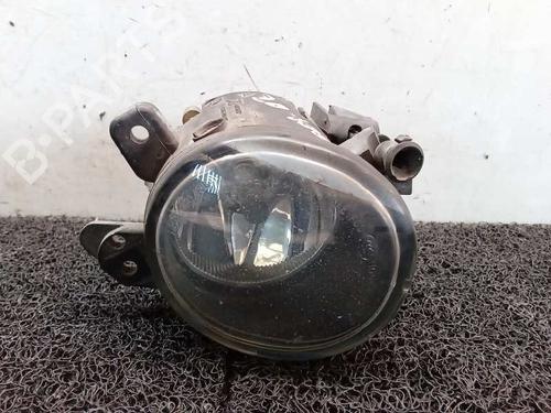 Used Right front fog light Right front fog light 6462024 6462024