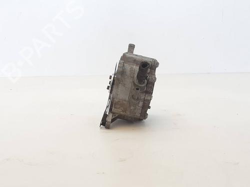 Used Vacuum pump Vacuum pump AUDI A4 B7 (8EC) 2.0 TDI (140 hp) 33040217 33040217