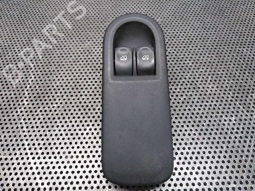 Used Left front window switch Left front window switch RENAULT CLIO III (BR0/1, CR0/1) [2005-2014] 1355162 1355162