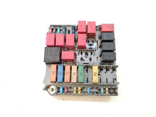 Used Fuse box Fuse box 25651686 25651686