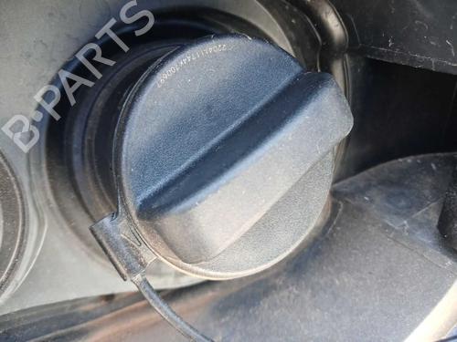 fuel-flap-renault-kadjar-ha_-hl_-2015-36987890 main image