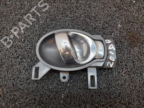 Used Front right interior door handle Front right interior door handle 8300348 8300348