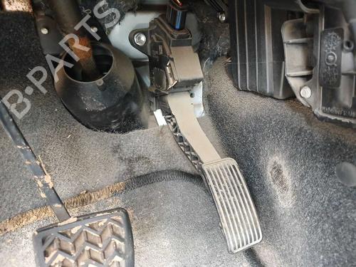 pedal-toyota-aygo-_b1_-2005-2006-2007-2008-2009-2010-2011-2012-2013-2014-36772452 main image