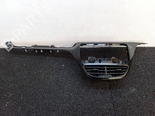 Used Middle console Middle console PEUGEOT 208 I (CA_, CC_) [2012-2021] 11682799 11682799