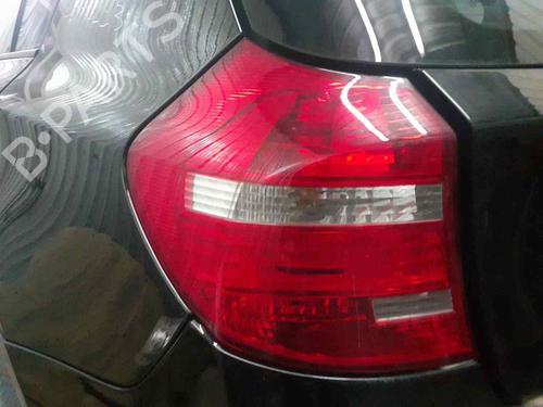 Farolim esquerdo BMW 1 (E87) 118 d (143 hp) 31087807