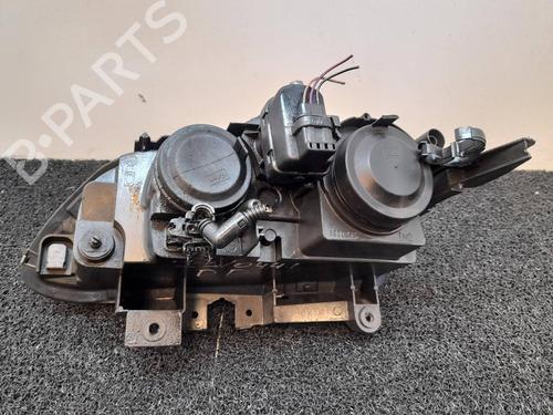 Right headlight RENAULT ESPACE III (JE0_) 2.2 dCi (JE0K) | BP7886028C29 