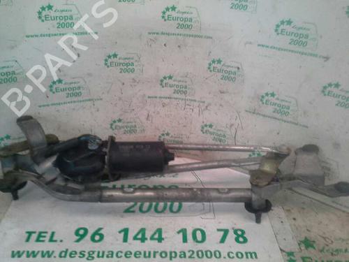 Used Front wiper motor NISSAN PRIMERA (P12) 2.2 Di (126 hp) 1355509
