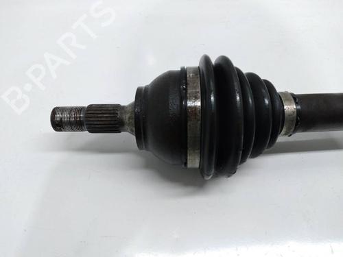 Right front driveshaft PEUGEOT 5008 (0U_, 0E_) 1.6 HDi | BP14526081M39