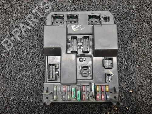 Used Fuse box PEUGEOT 307 (3A/C) 2.0 HDi 90 (90 hp) 9524350