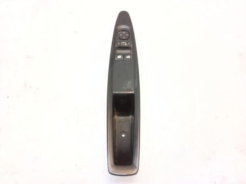 Used Left front window switch Left front window switch CITROËN C4 I (LC_) 1.4 16V (88 hp) 36663465 36663465