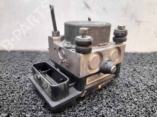 Used ABS pump FIAT GRANDE PUNTO (199_) 1.4 (199AXB11, 199AXB1A, 199BXB1A, 199AXL1A) (77 hp) 10689807
