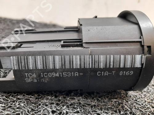 Headlight switch VW GOLF IV (1J1) 1.9 TDI | BP7028196I24 