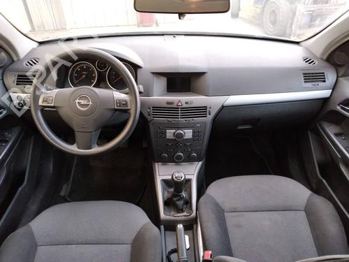 Grille OPEL ASTRA H (A04) 1.7 CDTI (L48) | BP8062099C40 