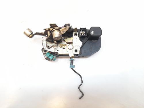 Used Front left lock CHRYSLER VOYAGER IV (RG, RS) 2.4 (147 hp) 12301817