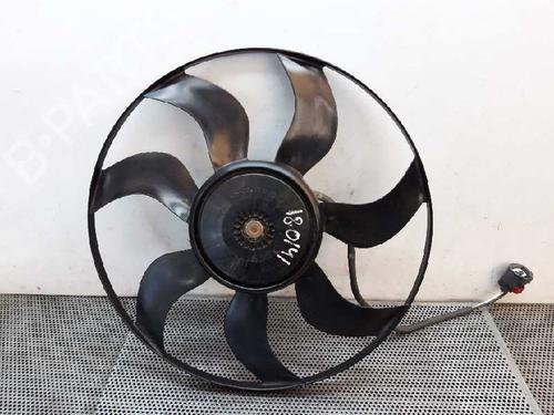 Used Radiator fan Radiator fan 4417526 4417526