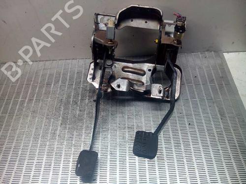Clutch pedal KIA CARENS II MPV (FJ) 2.0 CRDi BP8767722I13