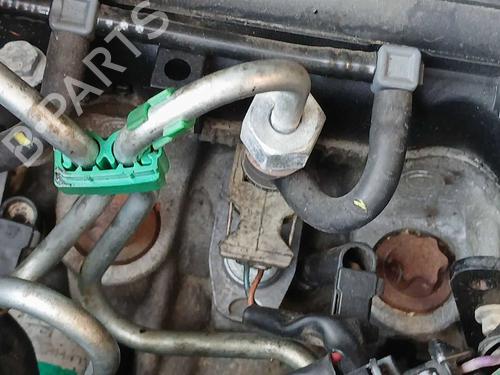 injector-nissan-nv200-van-2010-39612919 main image