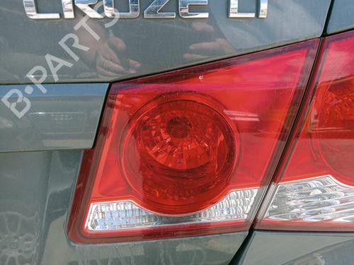 Used Right tailgate light CHEVROLET CRUZE (J300) [2009-2025]  28813959