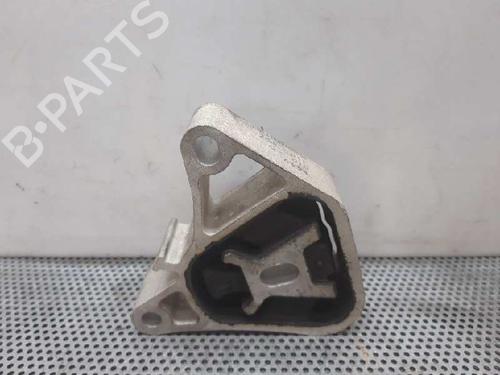 Used Engine mount MERCEDES-BENZ GLA-CLASS (X156) GLA 180 (156.942) (122 hp) 10243798