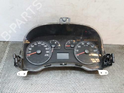 Used Instrument cluster FIAT PUNTO Hatchback Van (188_) 1.2 60 (60 hp) 2681460