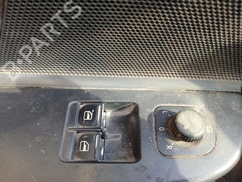 Left taillight VW GOLF V (1K1) 1.9 TDI | BP36676015C34 - Image 9
