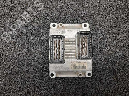 Used Engine control unit (ECU) Engine control unit (ECU) 6682165 6682165