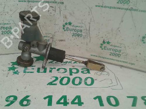 Used Clutch slave cylinder NISSAN PICK UP (D22) 2.5 TD 4WD (103 hp) 14032096