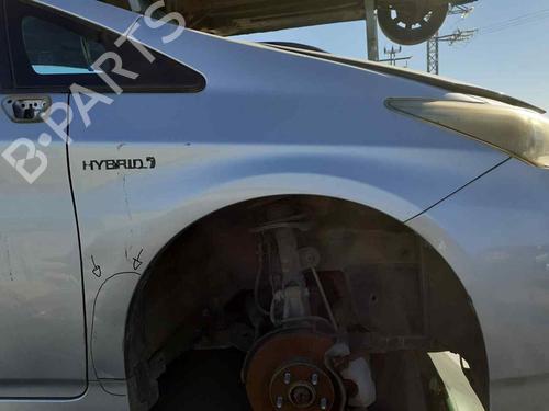 Aleta delantera derecha TOYOTA PRIUS (_W3_) 1.8 Hybrid (ZVW3_) (99 hp) 30640430