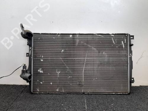 Used Water radiator Water radiator 8628774 8628774