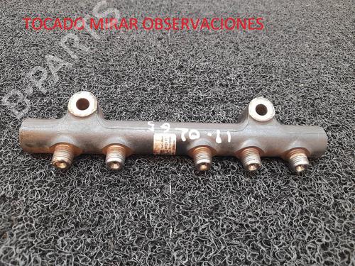 Used Injection rail Injection rail 8065567 8065567
