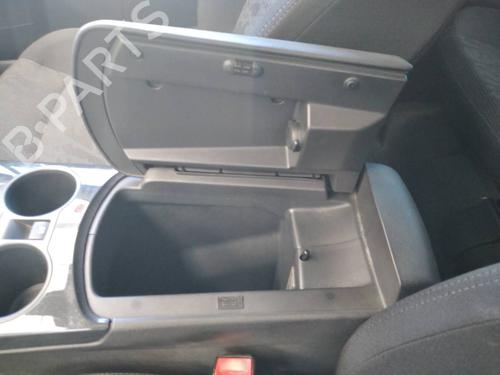 Armrest / Center console PEUGEOT 3008 I MPV (0U_) 2.0 HDi 150 / BlueHDi 150 | BP8266114I20 