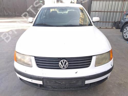 Left mirror VW PASSAT B5 (3B2) 1.9 TDI | BP10374471C26 