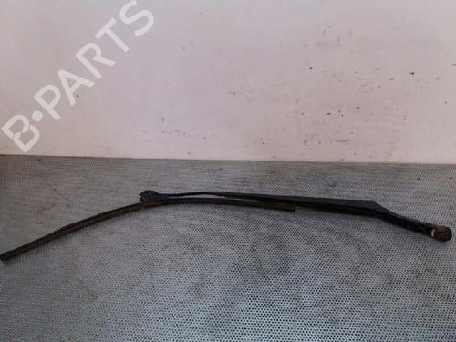 Used Front windshield wiper arm NISSAN ALMERA TINO (V10) [1998-2006]  6616157