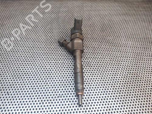 injector-nissan-primera-hatchback-p12-19-dci-8200100272-bosch-2002-2900591 main image