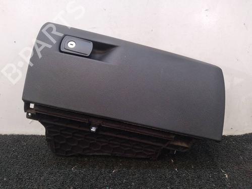 Used Glove box Glove box 10539391 10539391
