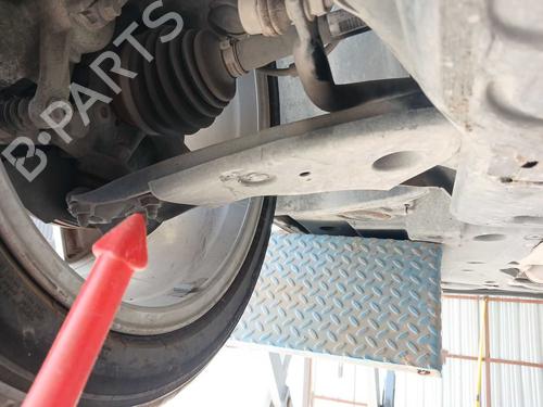 Used Right front suspension arm Right front suspension arm 37030656 37030656