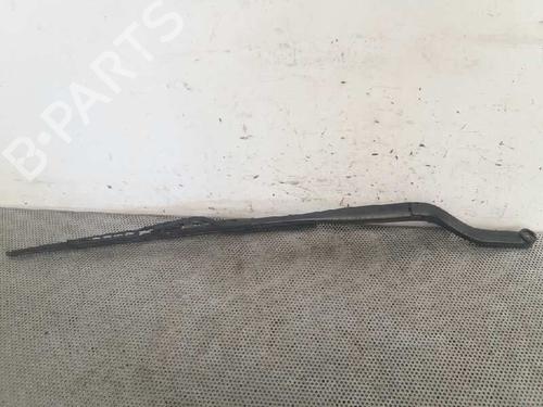 Used Front windshield wiper arm Front windshield wiper arm 3525660 3525660
