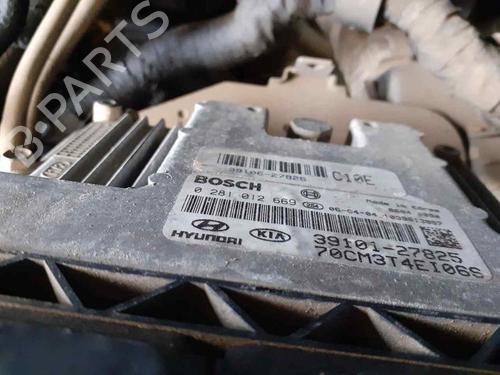 Used Engine control unit (ECU) HYUNDAI SANTA FÉ II (CM) 2.2 CRDi GLS (150 hp) 24650458