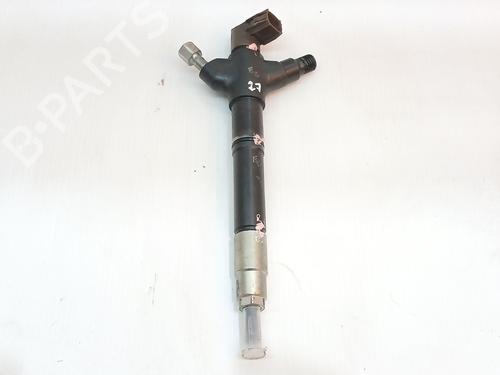 Used Injector Injector TOYOTA VERSO (_R2_) 2.0 D-4D (AUR20_, AUR20R) (126 hp) 33721705 33721705