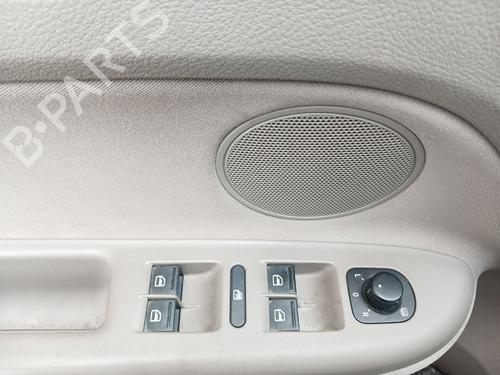 Left headlight VW GOLF PLUS V (5M1, 521) 1.6 TDI | BP33818655C28 - Image 13