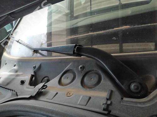Used Front windshield wiper arm BMW 3 (F30, F80) 318 d (143 hp) 17561258