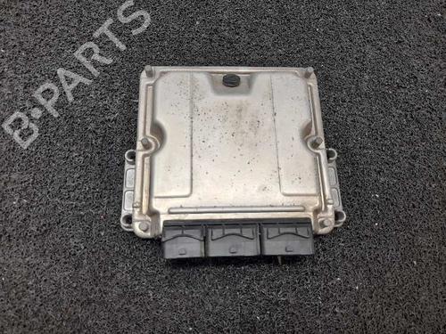 engine-control-unit-ecu-nissan-interstar-van-x70-dci-90-0281010783-hom8200085925-2002-4757455 main image