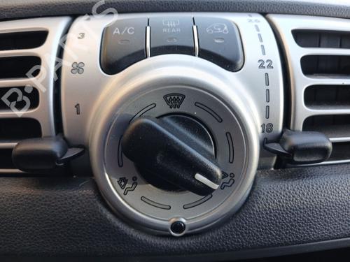 Used Climate control Climate control 37196726 37196726