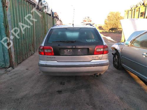 Third brake light VOLVO V40 Estate (645) 1.8 i | BP3011928L11 