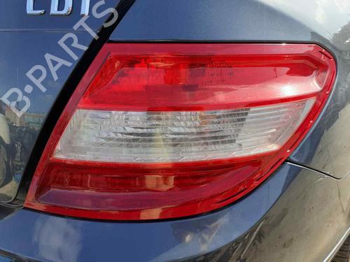 Used Right taillight MERCEDES-BENZ C-CLASS (W204) C 200 CDI (204.007, 204.006) (136 hp) 27863305