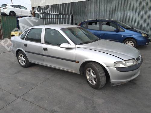 Left headlight OPEL VECTRA B (J96) 1.6 i 16V (F19) | BP8163208C28 