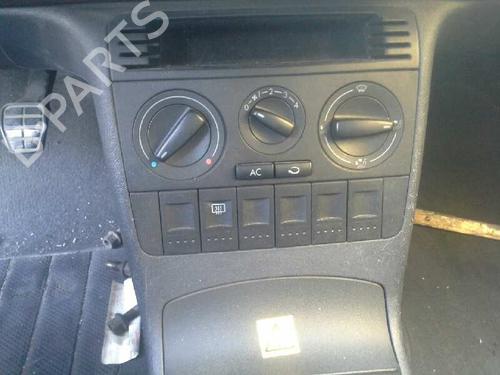 Fuse box VW POLO (6N2) 1.4 16V | BP589696E1  - Image 20