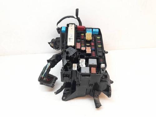 Used Fuse box Fuse box 30724493 30724493